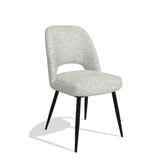 Silla de comedor Zian 6724 en tela Horta 186 (gris claro), patas en negro, vista en ángulo