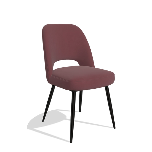 Silla de comedor Zian 6724 en Piel B554 (marrón), patas en negro, vista en ángulo