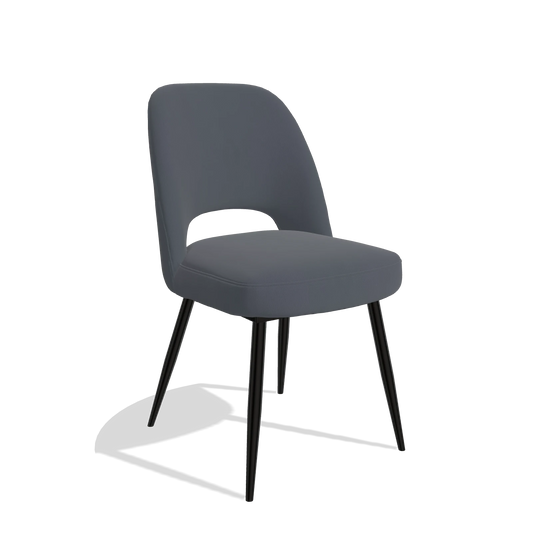 Silla de comedor Zian 6724 en Piel B961 (gris oscuro), patas en negro, vista en ángulo
