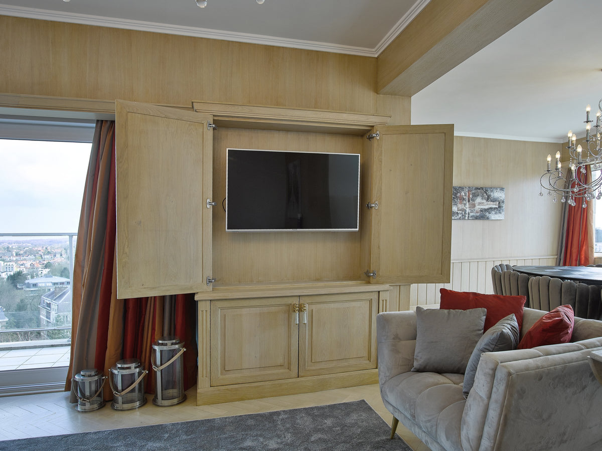 Mueble de televisión en roble cerusado con puertas plegables - Ático, Bruselas
