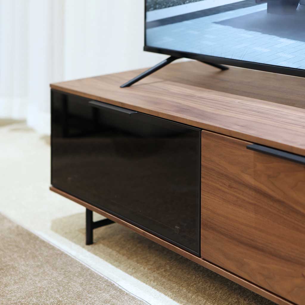 Manilla TV stand LED detail
