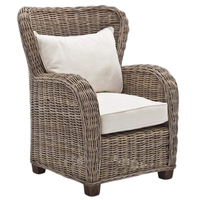 Queen Kubu Rattan Arm Stuhl | Marcottestyle
