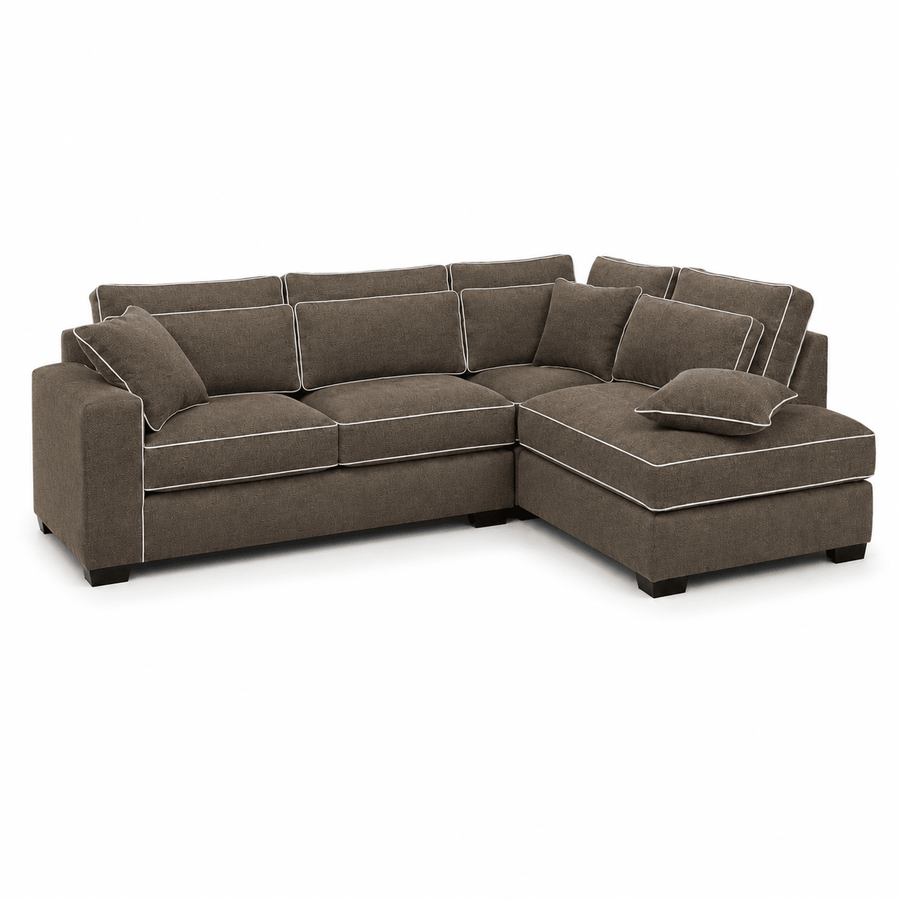 Sofa Beyoncé - Braun Brego 48 - mit Elegant Piping - 330x166 cm - Marcottestyle Shop