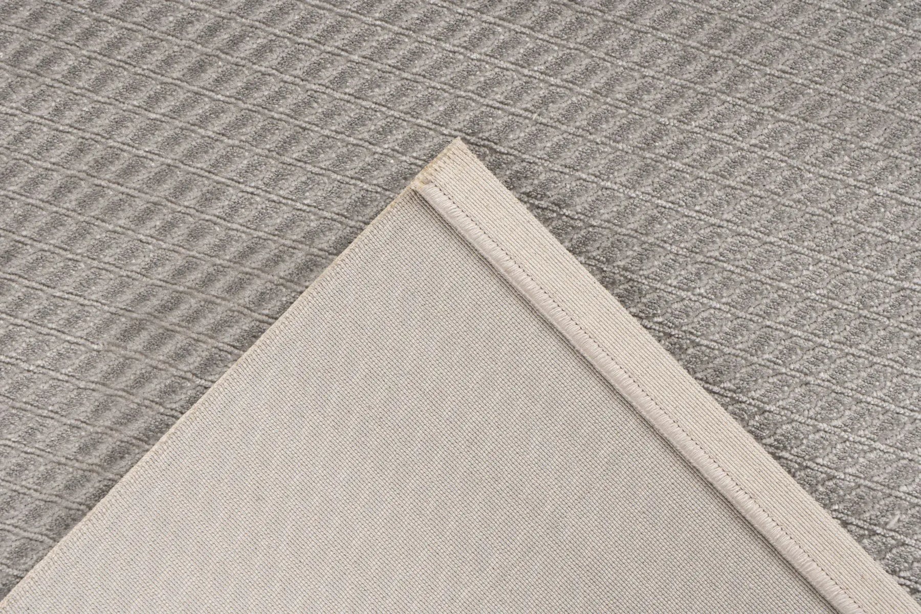 High-Pile Rug - Goronne Silver Grid 3