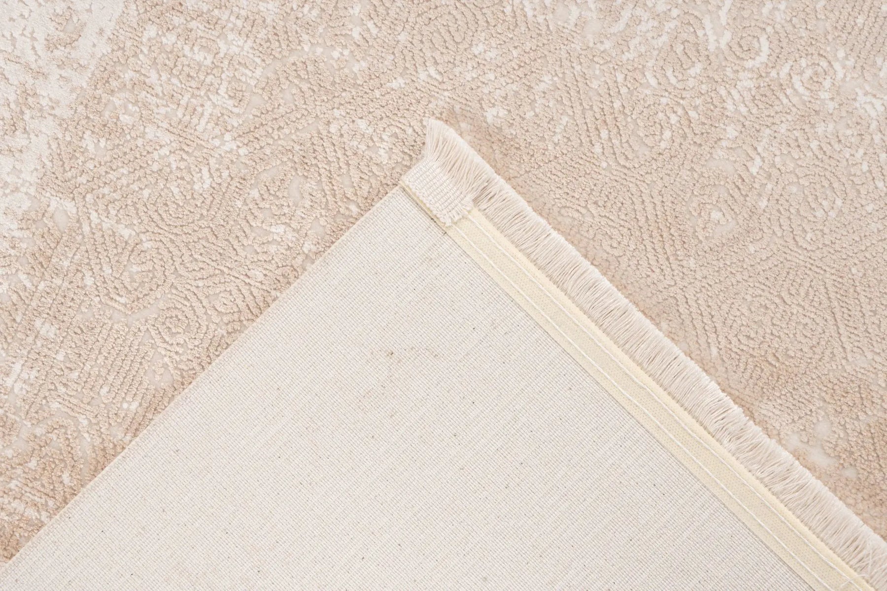 Low-Pile Rug - Lunara Beige Distressed